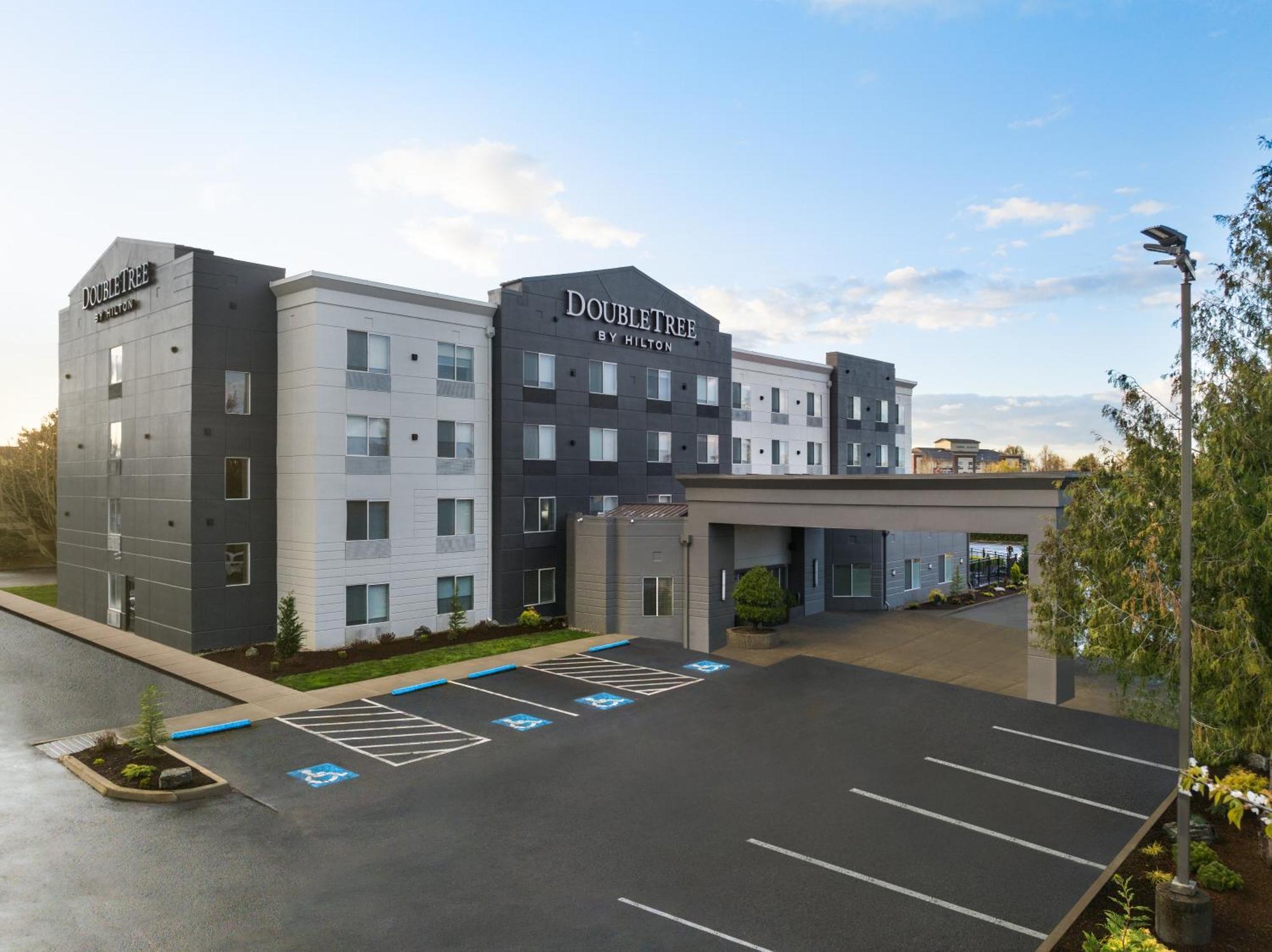 Doubletree By Hilton North Salem Hotell Eksteriør bilde